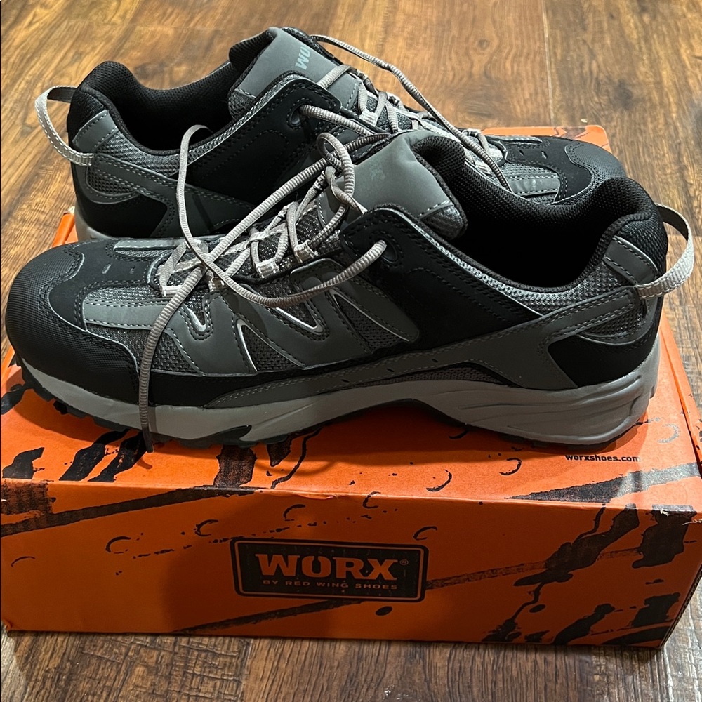Men's Black & Gray Work Sneakers - Picture 6 of 8